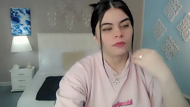 maddissonivanova online show from November 9, 8:57 pm