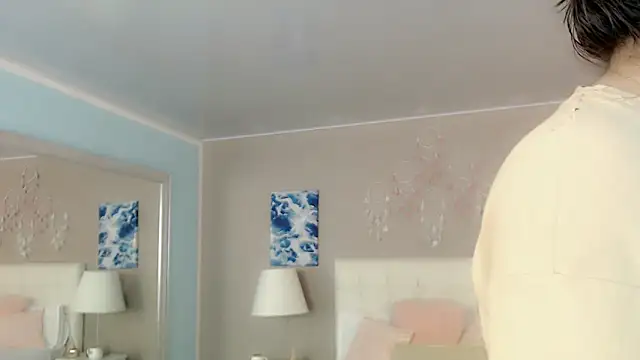 maddissonivanova online show from November 14, 7:17 pm