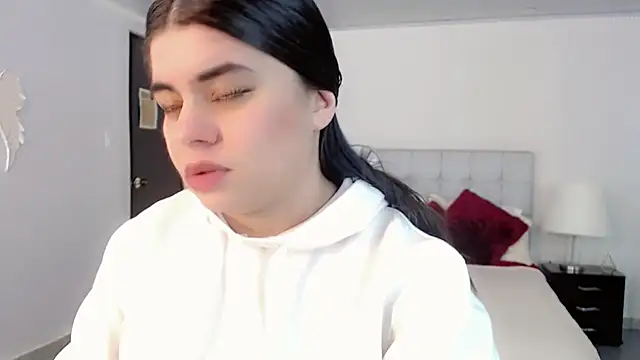 maddissonivanova online show from March 20, 7:04 pm