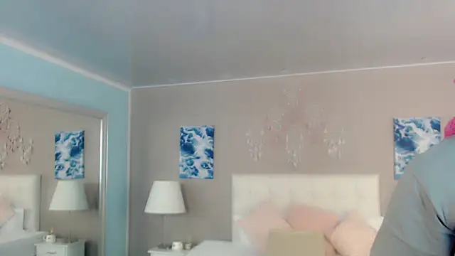 maddissonivanova online show from March 9, 7:06 pm