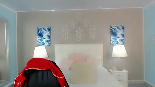 maddissonivanova online show from November 15, 7:40 pm