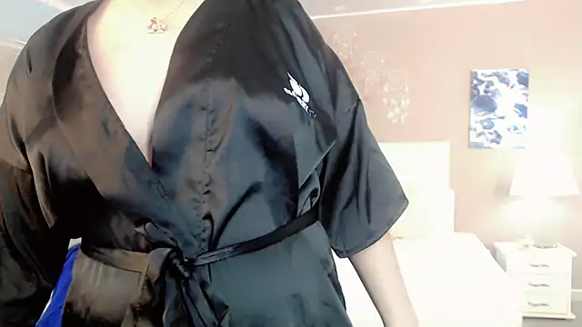 maddissonivanova online show from February 25, 7:03 pm