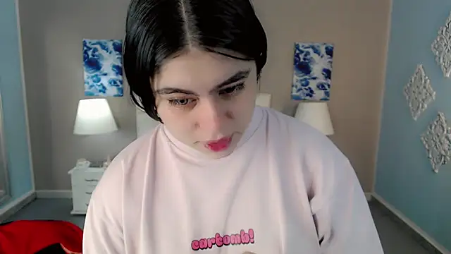 maddissonivanova online show from November 13, 7:07 pm