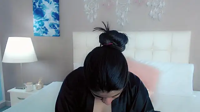 maddissonivanova online show from February 28, 7:02 pm