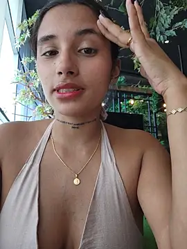 Lorena Mcfly online show from May 4, 4:32 pm