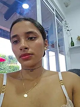 Lorena Mcfly online show from May 31, 6:09 pm