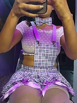 Lorena Mcfly online show from February 14, 10:59 am