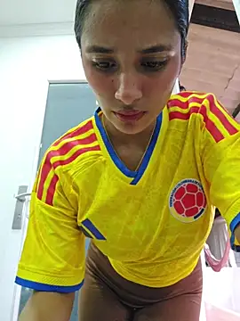 Lorena Mcfly online show from June 18, 11:37 am