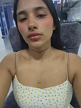 Lorena Mcfly online show from April 7, 11:34 am