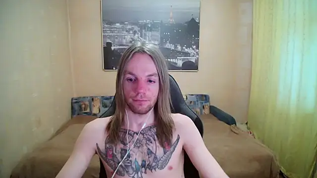 Snapshot of AdamDickens chatting on April 24, 2:24 am AdamDickens online show from April 24, 2:24 am