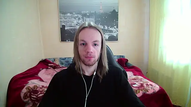 Snapshot of AdamDickens chatting on February 9, 10:13 am AdamDickens online show from February 9, 10:13 am