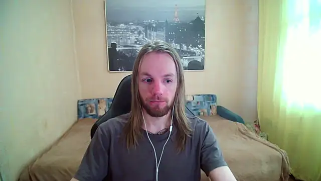 Snapshot of AdamDickens chatting on May 31, 11:05 am AdamDickens online show from May 31, 11:05 am