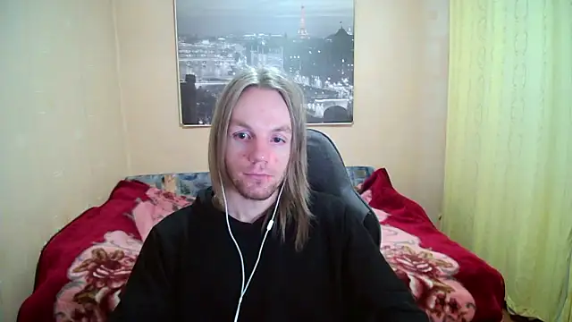 Snapshot of AdamDickens chatting on February 8, 10:07 pm AdamDickens online show from February 8, 10:07 pm