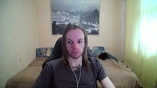 AdamDickens online show from April 2, 11:28 am