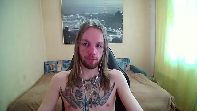 Snapshot of AdamDickens chatting on May 16, 7:40 am AdamDickens online show from May 16, 7:40 am