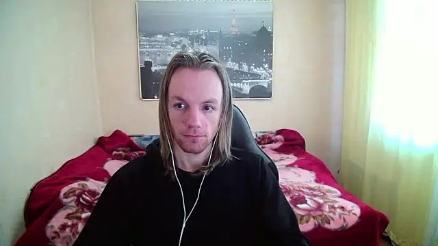 Snapshot of AdamDickens chatting on February 5, 11:28 am AdamDickens online show from February 5, 11:28 am