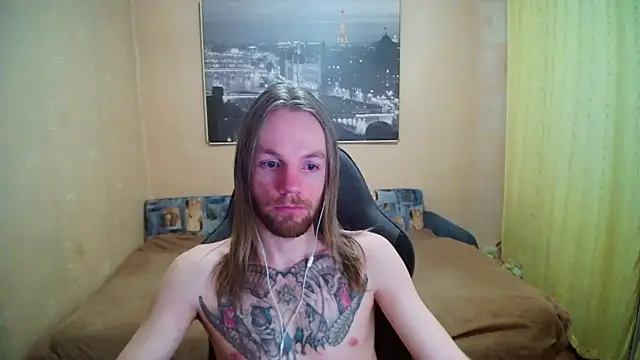 Snapshot of AdamDickens chatting on May 20, 10:29 pm AdamDickens online show from May 20, 10:29 pm