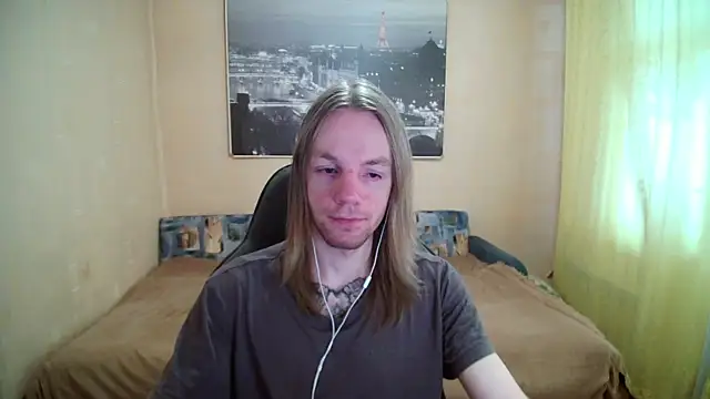 Snapshot of AdamDickens chatting on April 19, 1:12 pm AdamDickens online show from April 19, 1:12 pm
