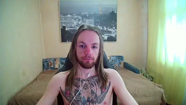 Snapshot of AdamDickens chatting on May 28, 7:05 am AdamDickens online show from May 28, 7:05 am