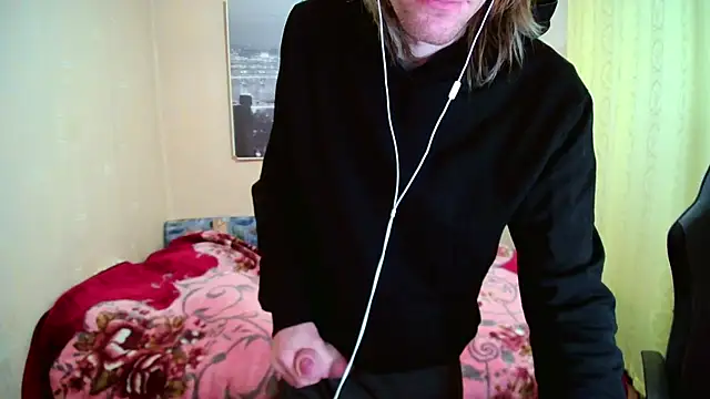 Snapshot of AdamDickens chatting on September 30, 8:26 pm AdamDickens online show from September 30, 8:26 pm