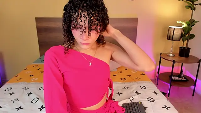 Snapshot of CamilleGrace chatting on February 8, 12:47 pm CamilleGrace online show from February 8, 12:47 pm