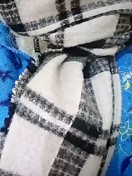 Miss-Lynda online show from February 9, 12:36 pm