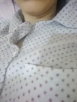 Miss-Lynda online show from November 28, 3:56 pm