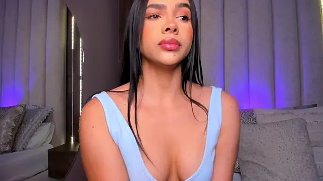 LucySalvatore  online show from October 1, 2:32 pm