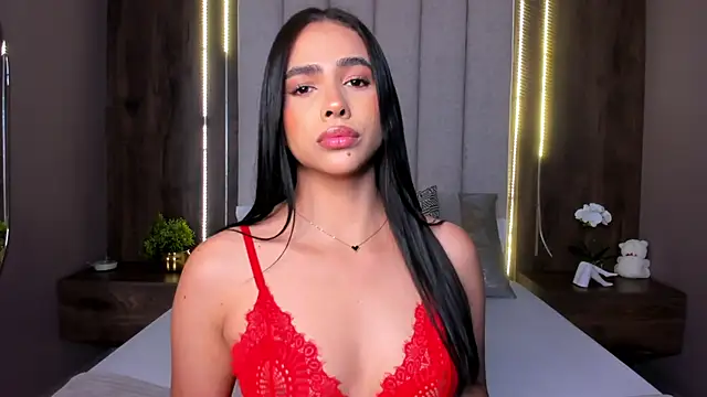 LucySalvatore  online show from September 11, 8:20 pm