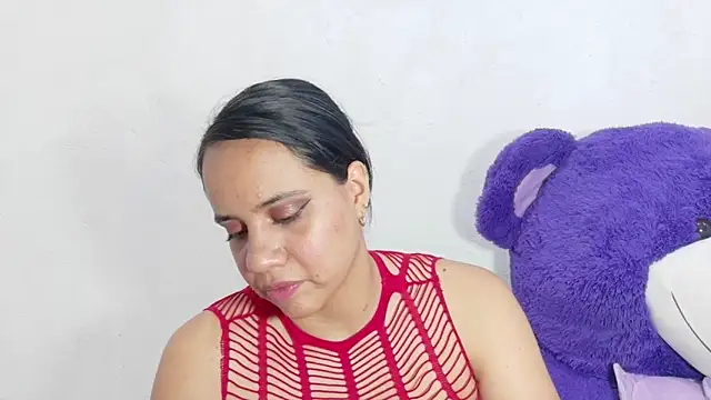 Snapshot of NataliaAr- chatting on April 27, 10:30 pm NataliaAr- online show from April 27, 10:30 pm