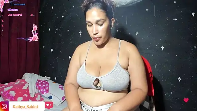 Ivy horse  online show from April 10, 1:45 am