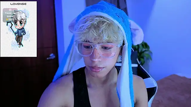 taichi bluy online show from November 17, 7:56 am