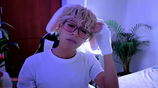 taichi bluy online show from October 9, 7:58 pm