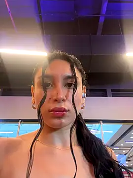 MonicaSalvatore online show from November 8, 8:45 pm