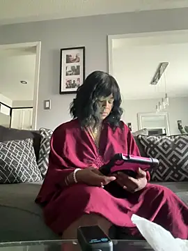 Snapshot of EbonyEmpress chatting on May 22, 8:40 pm EbonyEmpress online show from May 22, 8:40 pm
