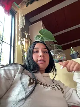 Snapshot of BELLAALEJA chatting on December 15, 7:31 pm BELLAALEJA online show from December 15, 7:31 pm