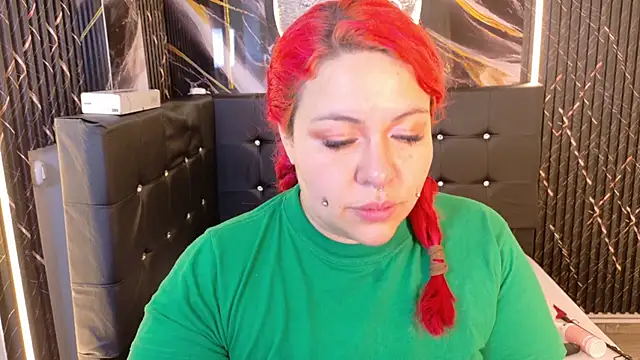 Witch Scarlet online show from April 2, 2:08 am