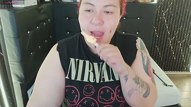 Witch Scarlet online show from April 17, 1:08 am