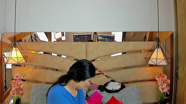 pamemiller1 online show from April 8, 11:01 am