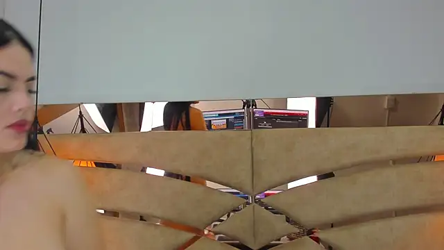 pamemiller1 online show from November 1, 11:04 am