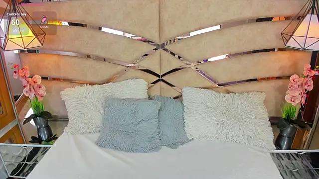 pamemiller1 online show from September 20, 3:11 am