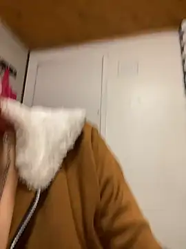 Karen18 boobs online show from February 24, 3:07 am