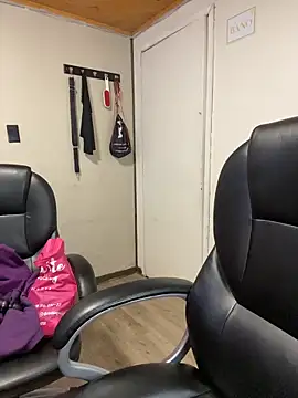 Karen18 boobs online show from March 13, 3:11 am