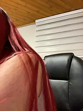 Snapshot of Karen18_boobs chatting on October 22, 1:16 am Karen18 boobs online show from October 22, 1:16 am