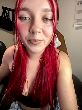 Snapshot of Karen18_boobs chatting on October 5, 2:13 am Karen18 boobs online show from October 5, 2:13 am