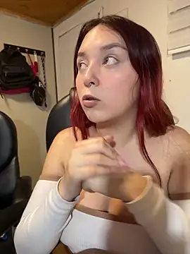 Karen18 boobs online show from April 9, 2:13 am