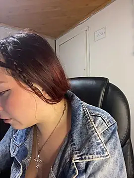 Karen18 boobs online show from April 25, 3:42 am