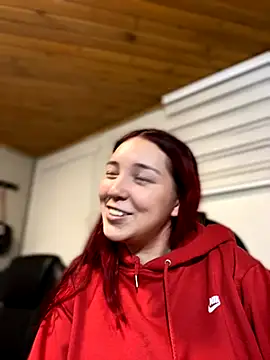 Snapshot of Karen18_boobs chatting on December 2, 3:07 am Karen18 boobs online show from December 2, 3:07 am