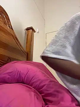 iriebusty online show from March 30, 4:08 pm