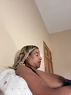 iriebusty online show from May 3, 12:05 am